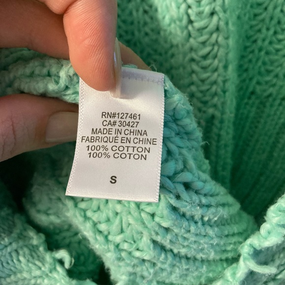 Wildfox sweater size small, worn a few times but fit is oversized - Picture 3 of 4